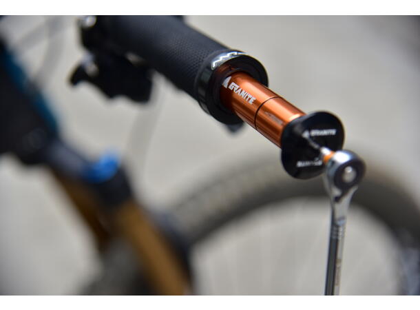 Granite Design Stash Tire Plug black punkteringsverktøy som lagres i styret 