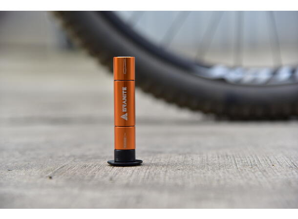 Granite Design Stash Tire Plug black punkteringsverktøy som lagres i styret 